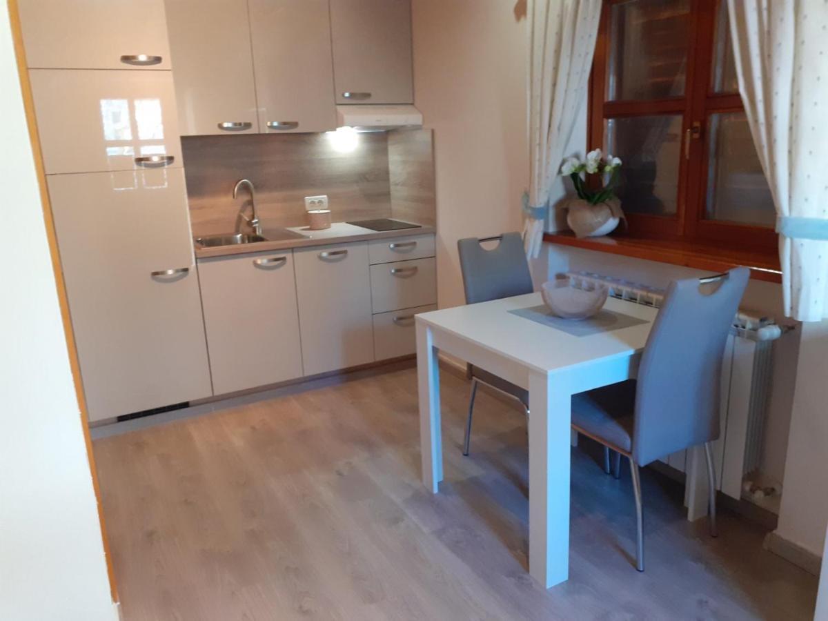 Ms Apartments Izola Kültér fotó